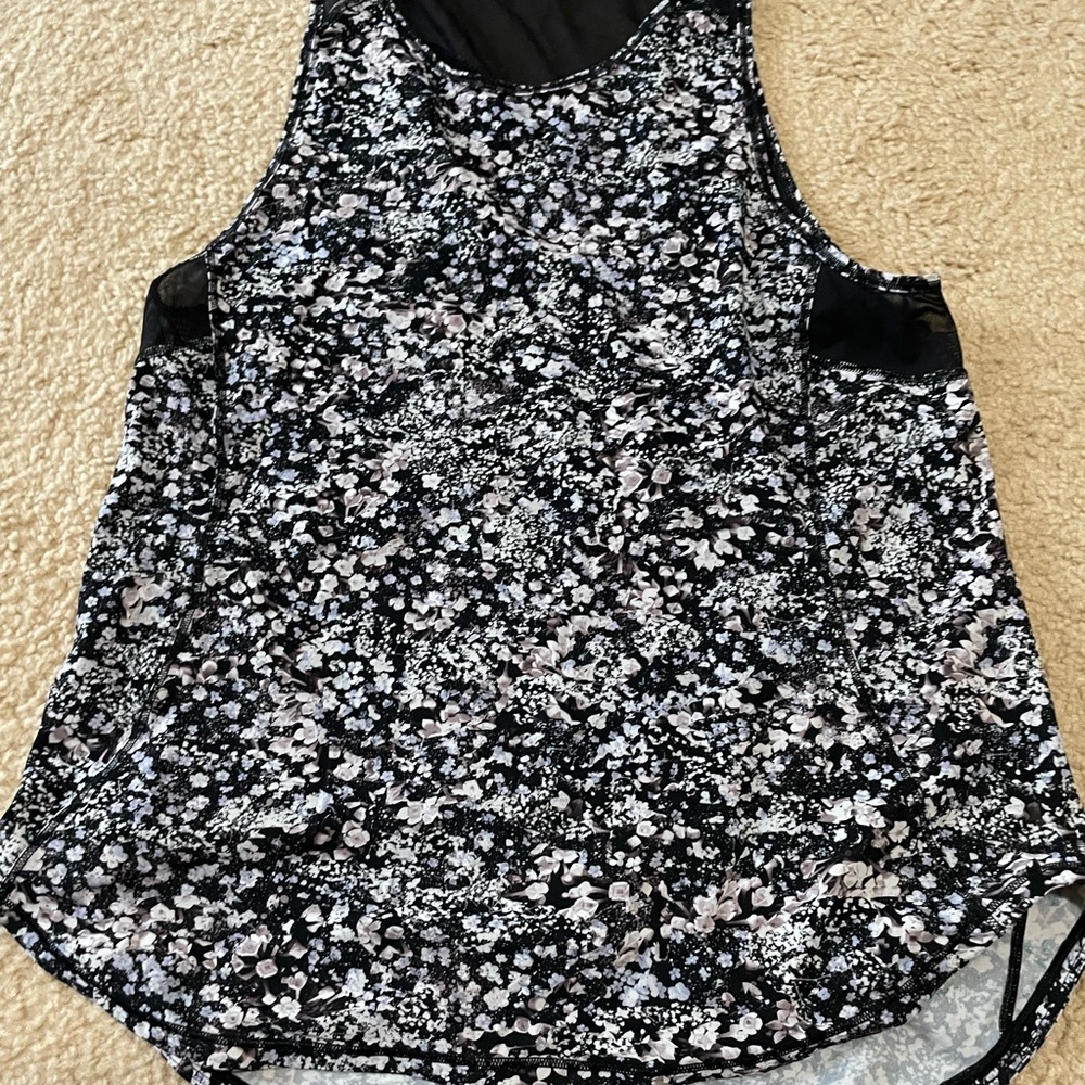 Lululemon run tank